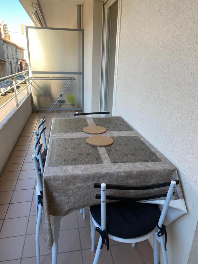 Parking Prive Gratuit, Balcon, 2 Chambres クレルモン・フェラン エクステリア 写真