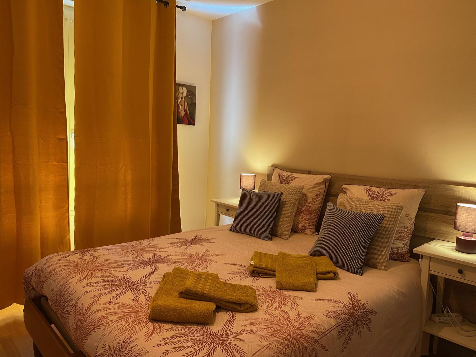 Parking Prive Gratuit, Balcon, 2 Chambres クレルモン・フェラン エクステリア 写真